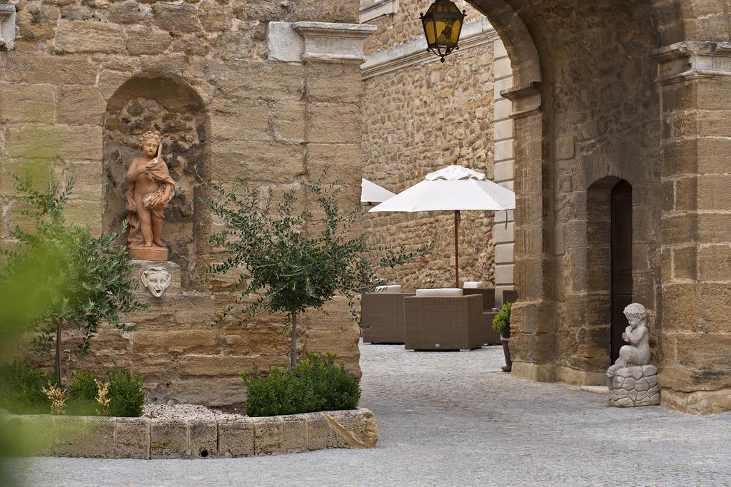 Chateau De Rochegude Экстерьер фото